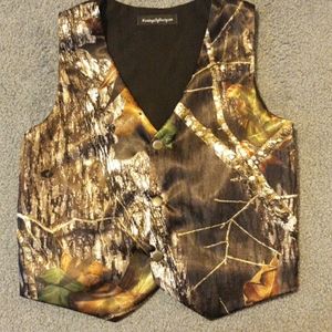 Camouflage vest